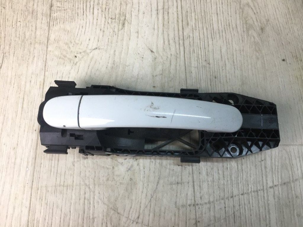 5N0 837 205 M | Ручка двери наружная задн. прав. VOLKSWAGEN JETTA USA 10-17