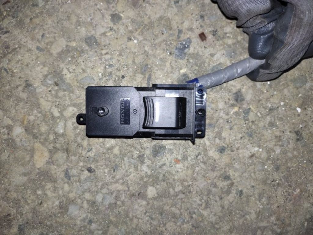 35770-STX-A01ZA | Кнопка стеклоподъемника задн. прав. ACURA MDX (YD2) 06-13 - Фото 2