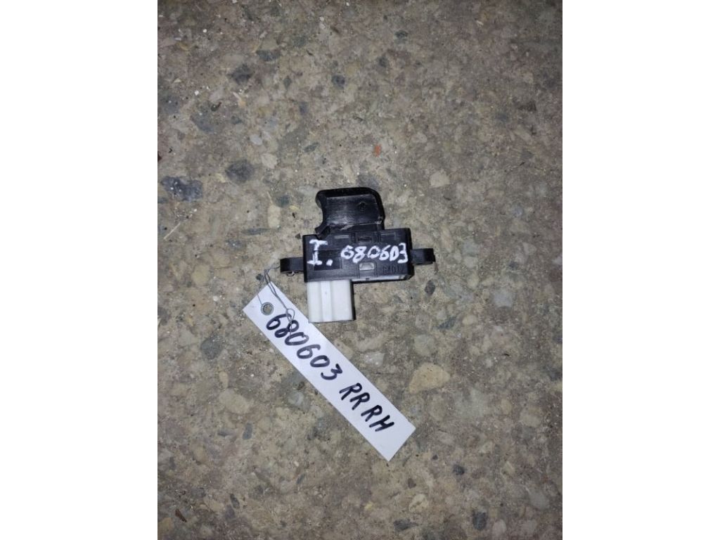 83071FG110 | Кнопка стеклоподъемника задн. SUBARU FORESTER SH 07-12