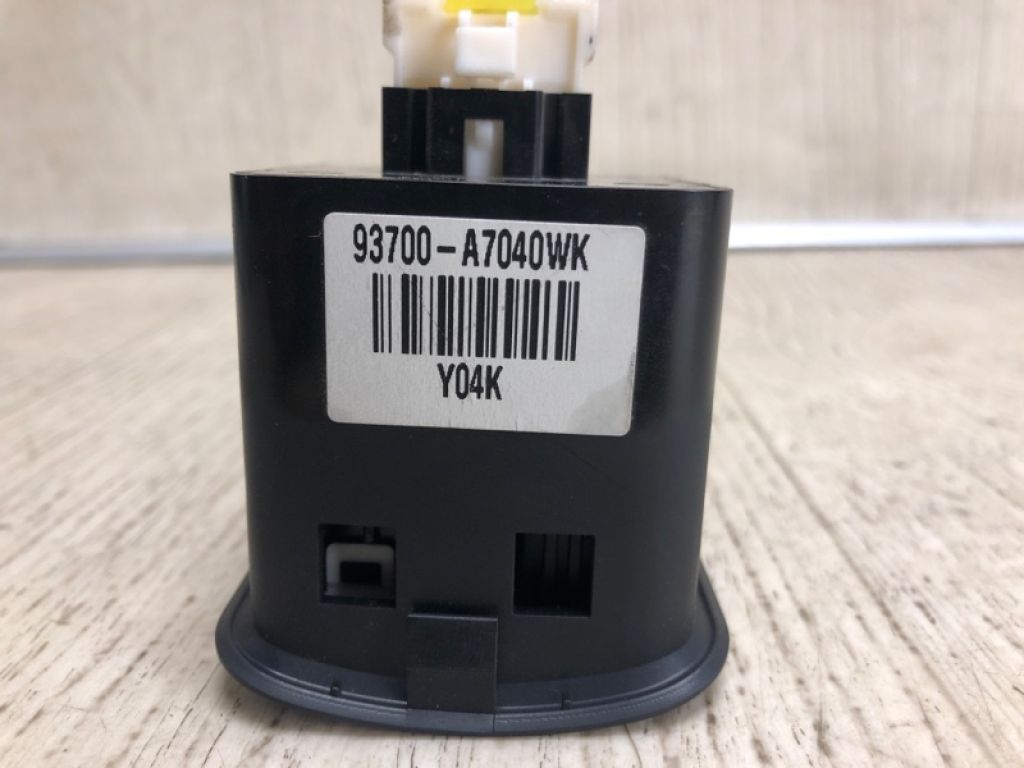 93700-A7040WK | Блок кнопок торпедо KIA FORTE YD 12- - Фото 3