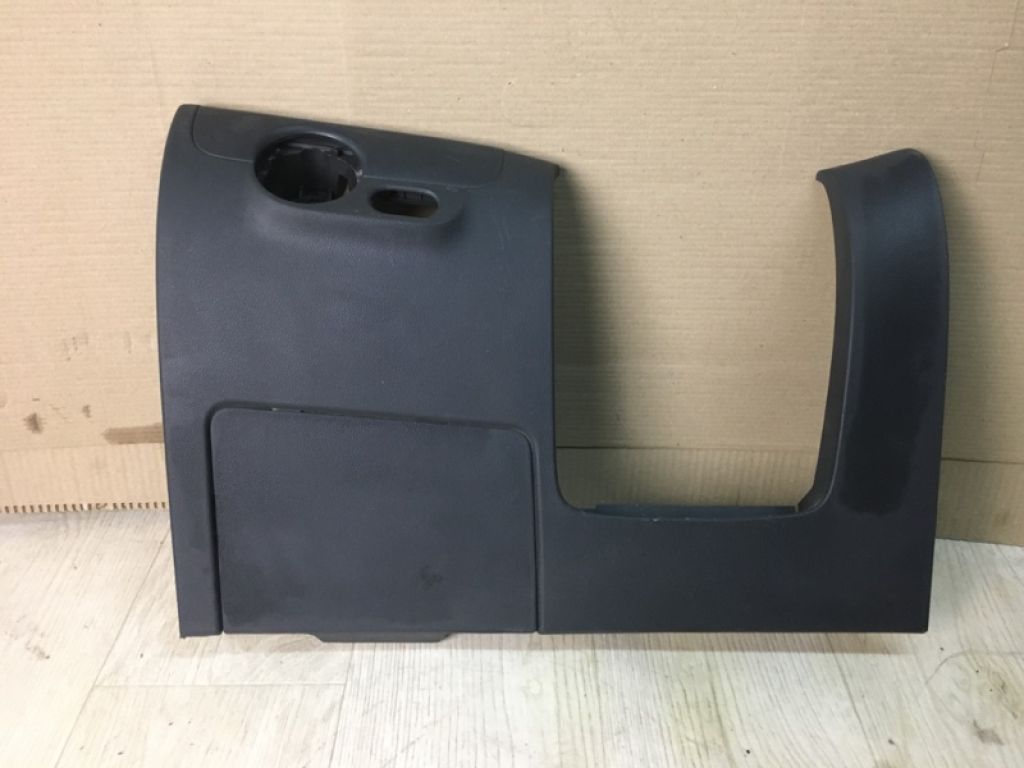 5C7 858 365 C 82V | Накладка торпедо VOLKSWAGEN JETTA USA 10-17