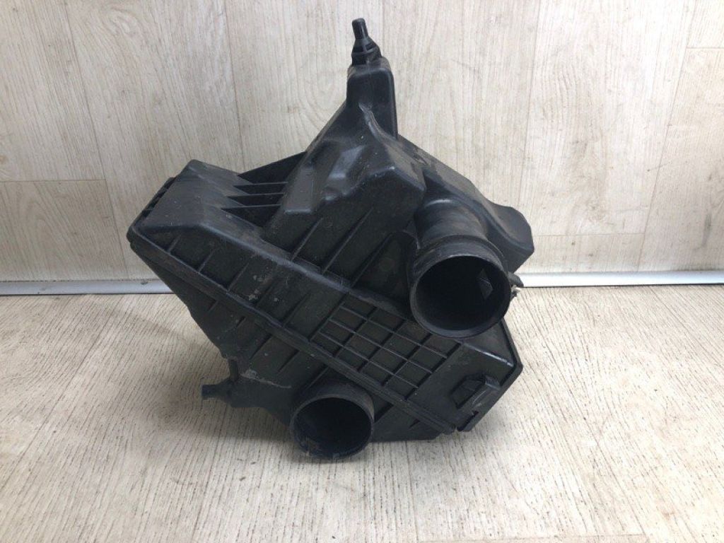 16500-3LM0A | Корпус воздушного фильтра NISSAN NV200 USA 13-