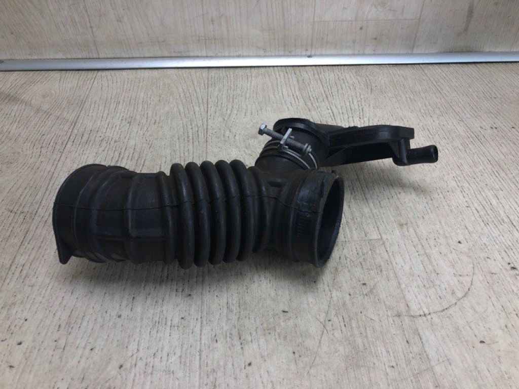 16576-EL00B | патрубок повітряного фільтра NISSAN NV200 USA 13- - Фото 2