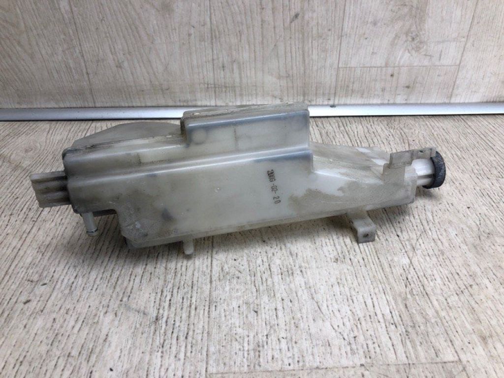 21710-JX01A | Бачок расширительный NISSAN NV200 USA 13-