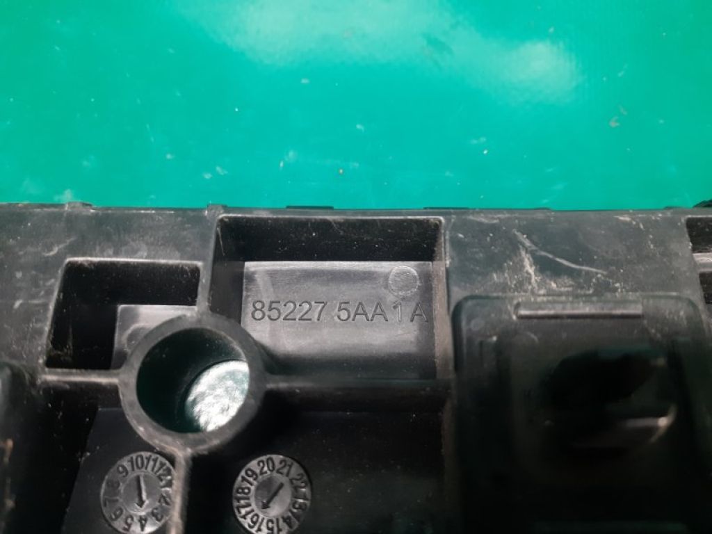 85227-5AA1A | Кронштейн заднього бампера лів. NISSAN MURANO Z52 14- - Фото 4