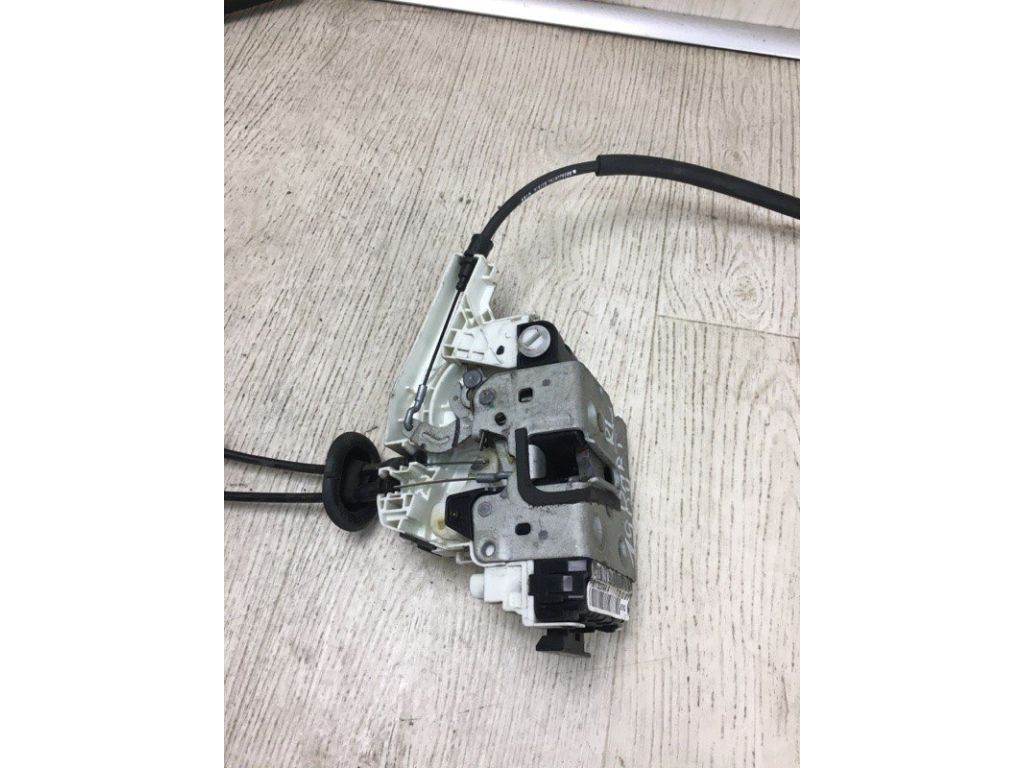 68175237AA | Замок двери задн. лев. DODGE DART 12-16 - Фото 2