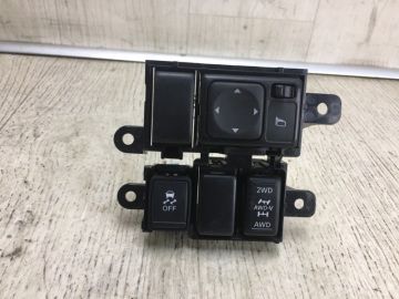 Блок кнопок торпедо NISSAN JUKE 10-19