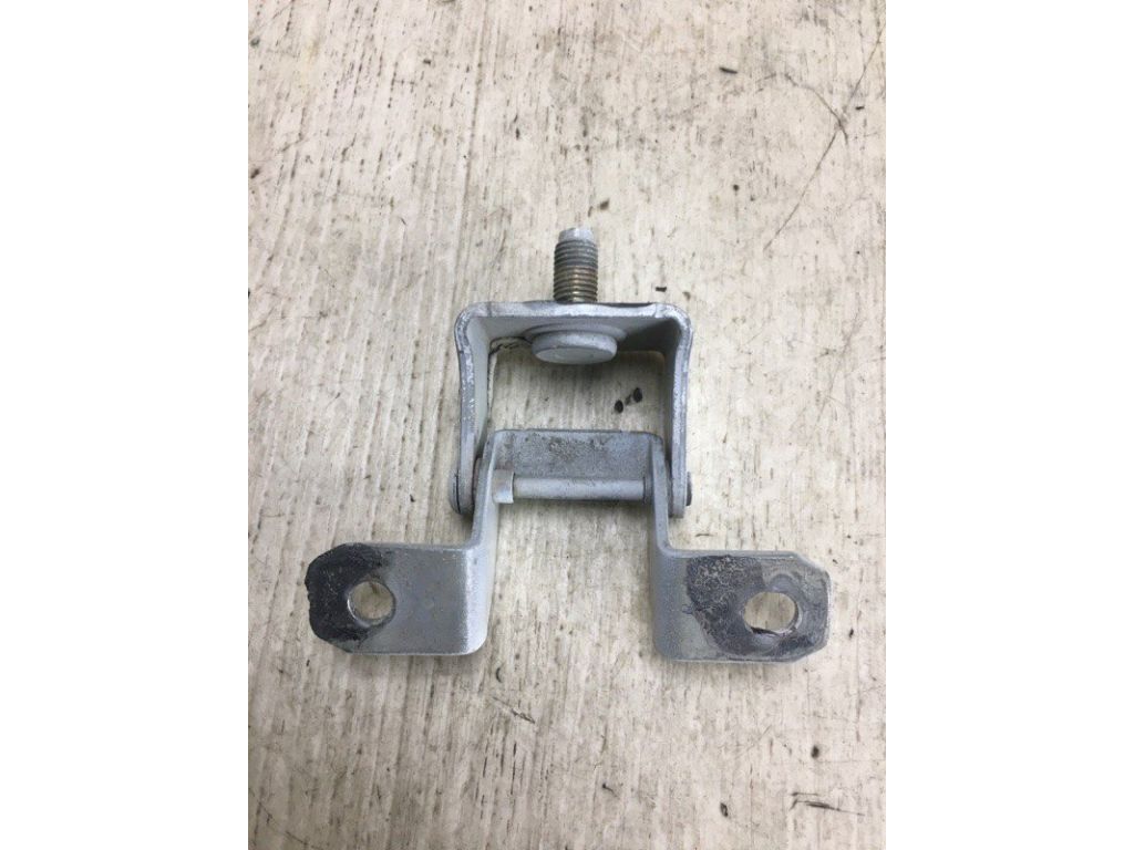 90400-1KA0A | Петля кришки багажника прав. NISSAN JUKE 10-19 - Фото 2