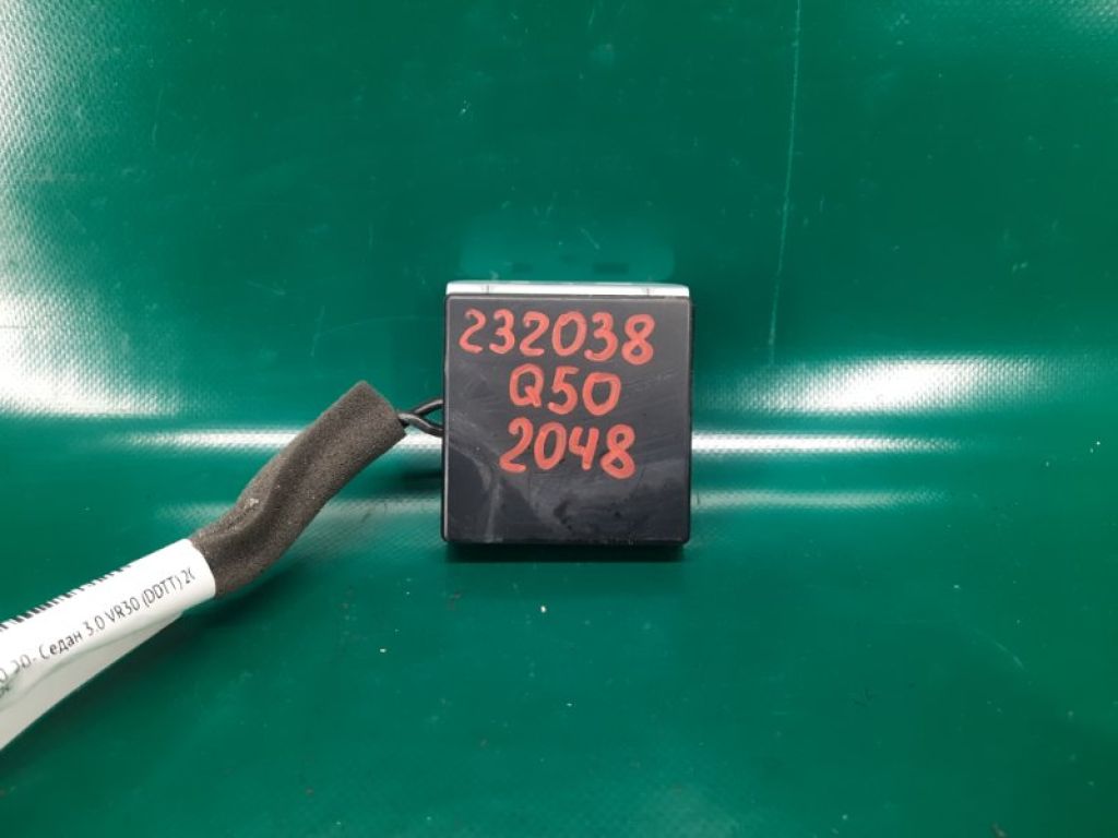28212-6HL0C | Антенна INFINITI Q50 20-