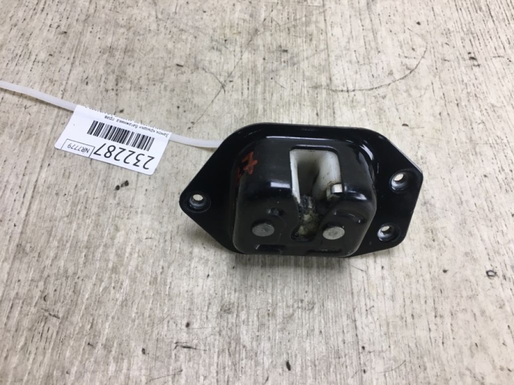 90523JX50B | Замок крышки багажника лев. NISSAN NV200 USA 13-