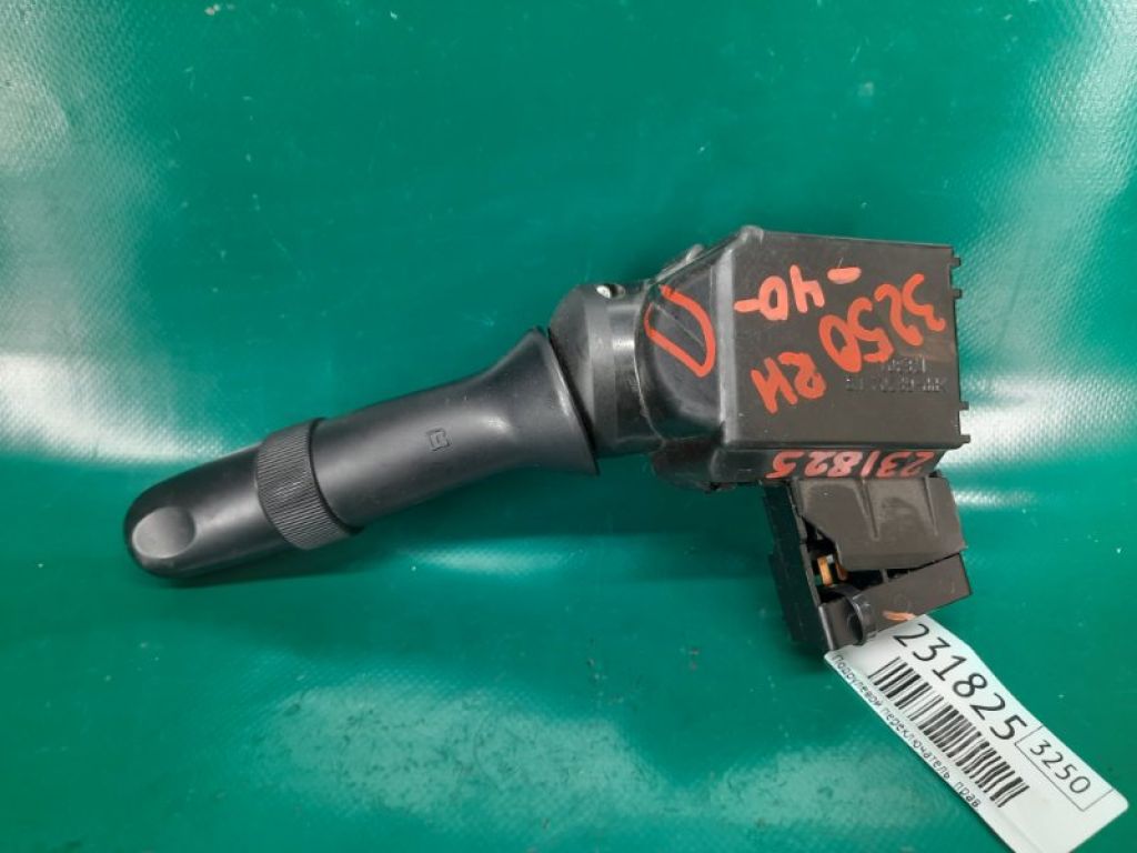 84652-04141 | Підрульовий перемикач прав. TOYOTA CAMRY 40 06-11 - Фото 2