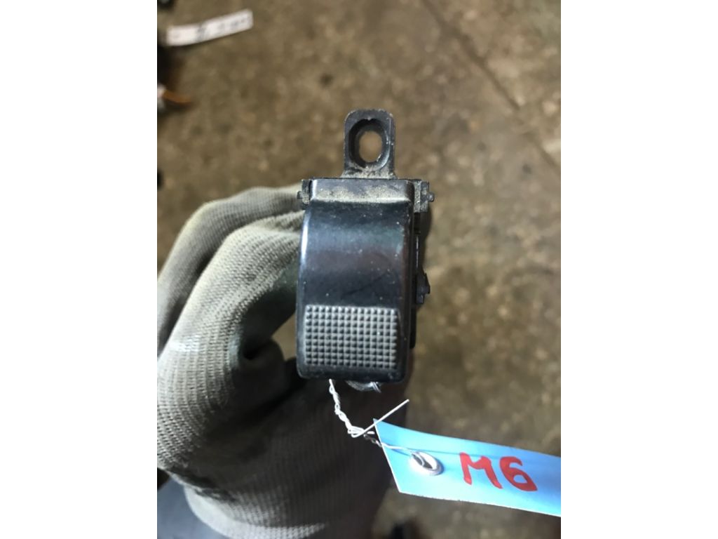 Кнопка склопідіймача MAZDA 6 GG 02-07 - Фото 3