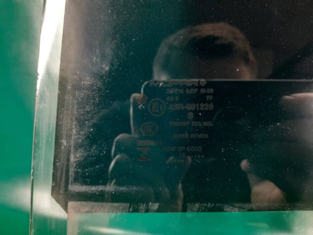 68104621AC | Стекло двери задн. лев. JEEP CHEROKEE 14- - Фото 3