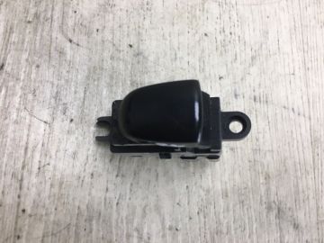 Кнопка стеклоподъемника задн. лев. NISSAN JUKE 10-19