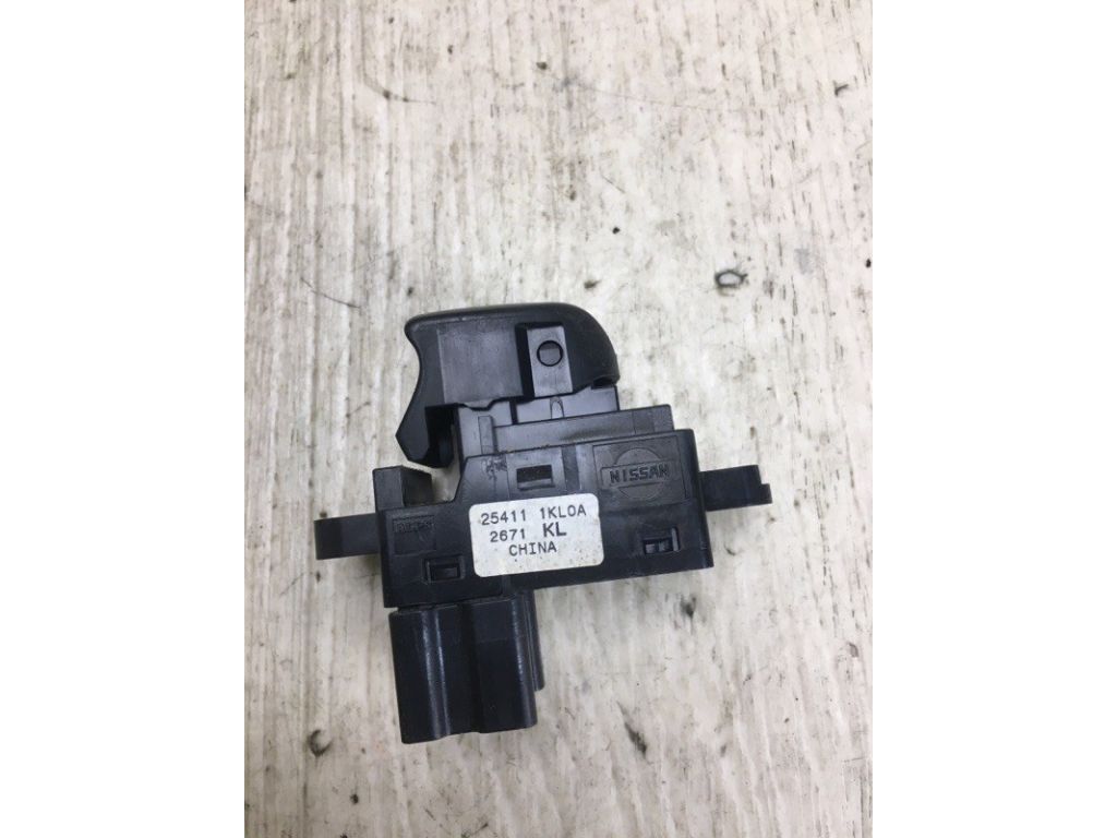 25411-1KL0A | Кнопка склопідіймача задн. лів. NISSAN JUKE 10-19 - Фото 4