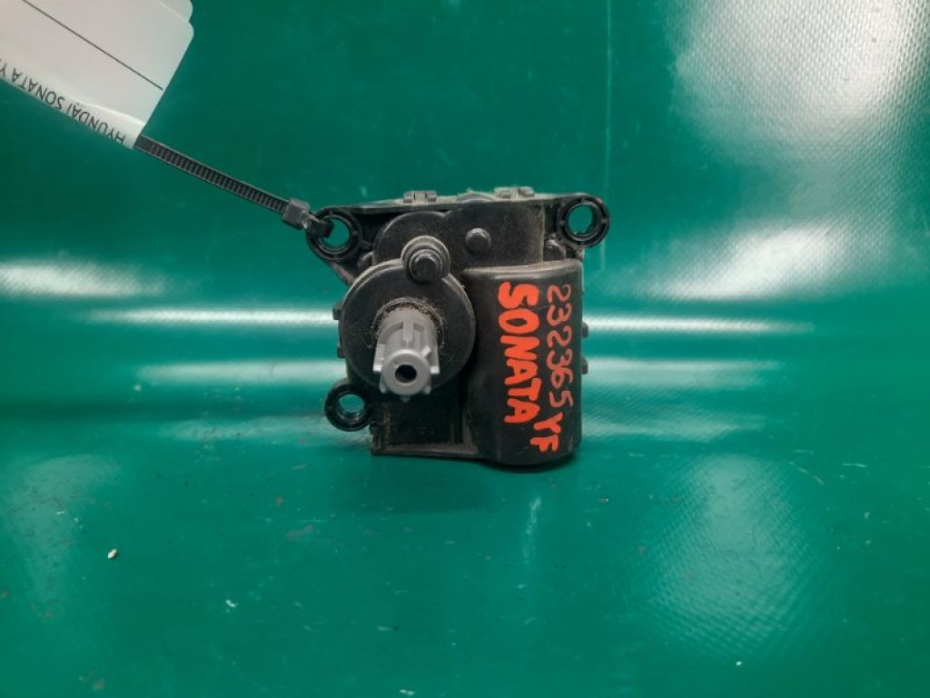 97163-3RAA0 | Моторчик заслінки пічки HYUNDAI SONATA YF 10-14