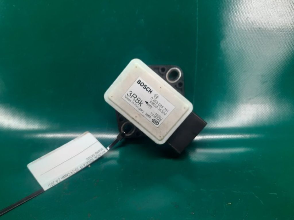 95690-3K500 | Датчик ESP HYUNDAI SONATA YF 10-14