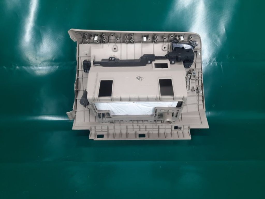 84510-4C00087 | Бардачок KIA OPTIMA TF 11-16 - Фото 3