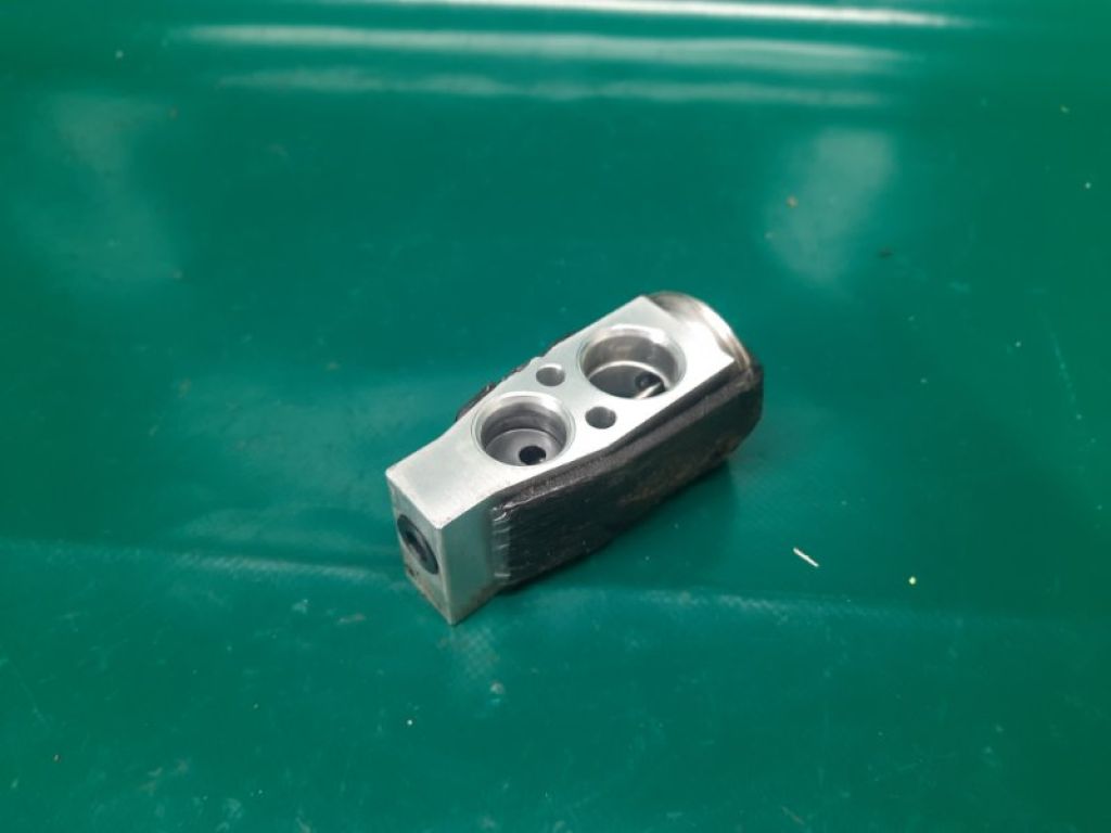 88515-02530 | Клапан кондиционера TOYOTA CAMRY 55 14-17