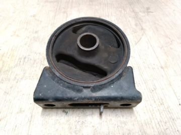 Подушка двигуна передн. JEEP PATRIOT 10-17