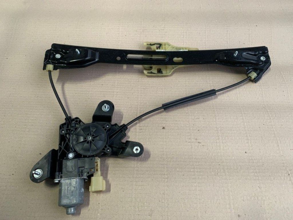 HS7Z-5427008-A | Стеклоподъемник задн. прав. FORD FUSION 14-