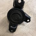 21810-3X000 | Подушка двигуна прав. HYUNDAI ELANTRA MD 10-15 - Прев'ю 3