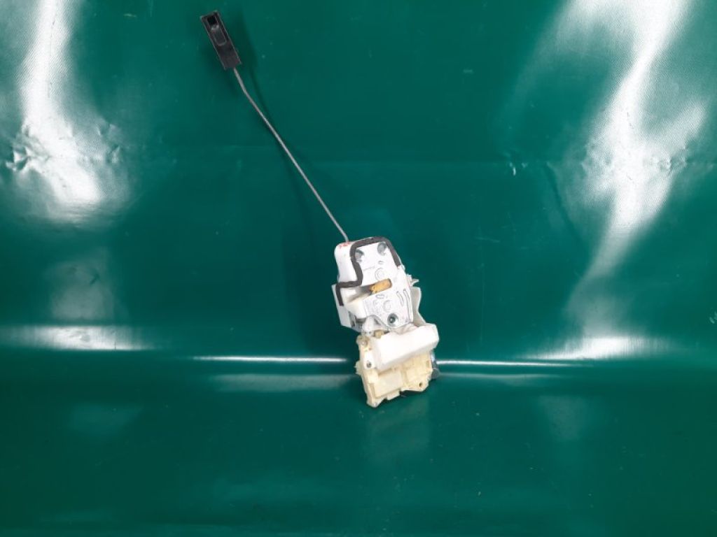 72110-S3V-A01 | Замок двери передн. прав. ACURA MDX (YD1) 00-06