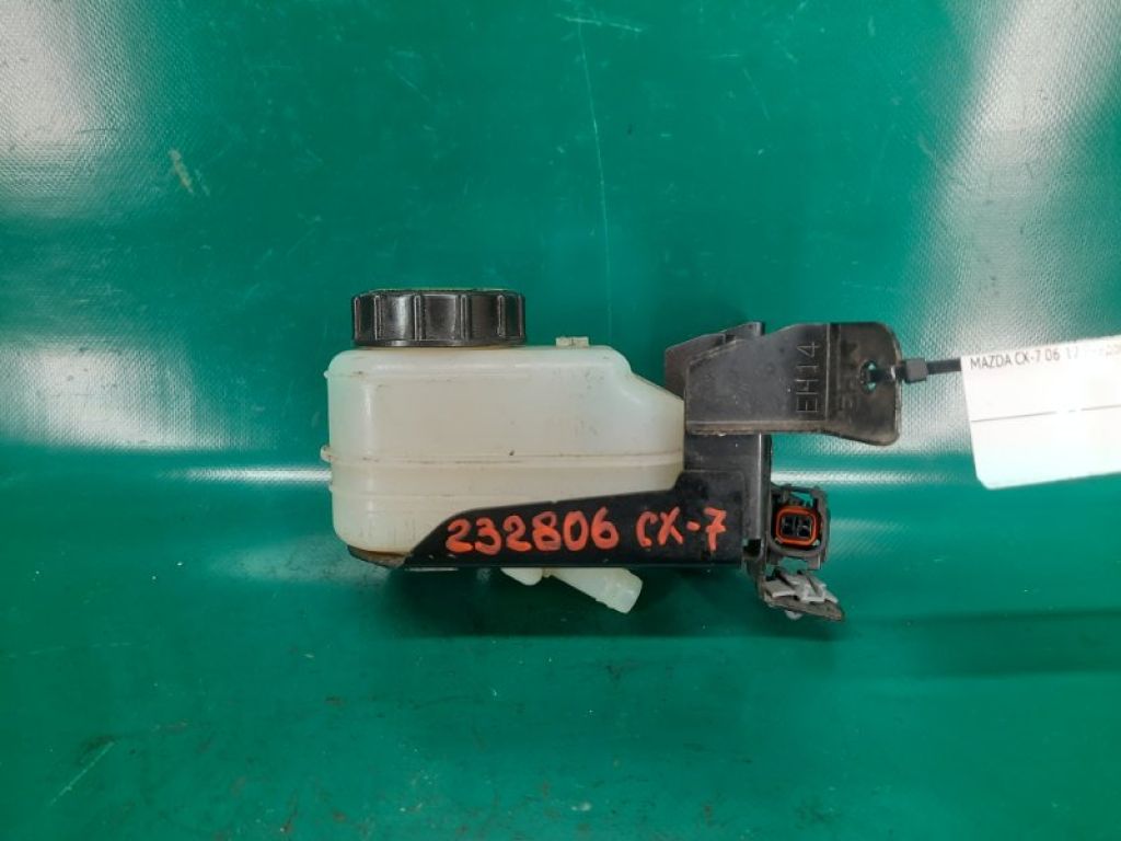 L206-43-550E | Бачок главного тормозного цилиндра MAZDA CX-7 06-12 - Фото 2