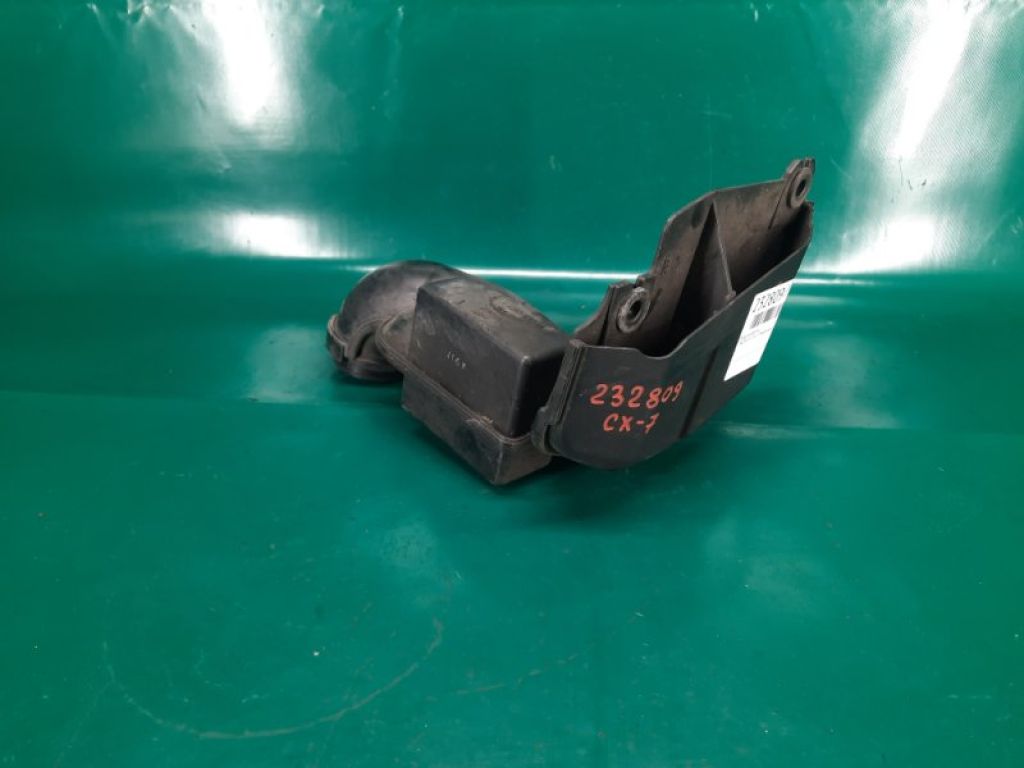L33D-13-200A | Повітрозабірник MAZDA CX-7 06-12