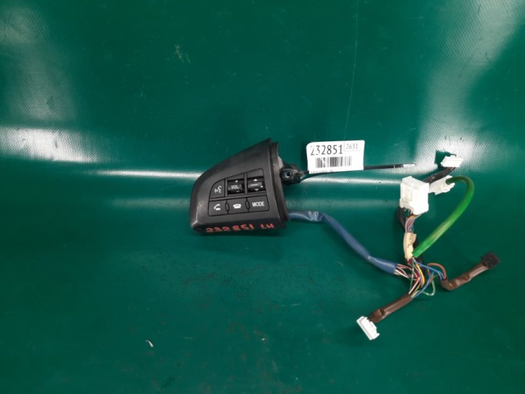 EH47-66-4M0 | Кнопки на руль лев. MAZDA CX-7 06-12