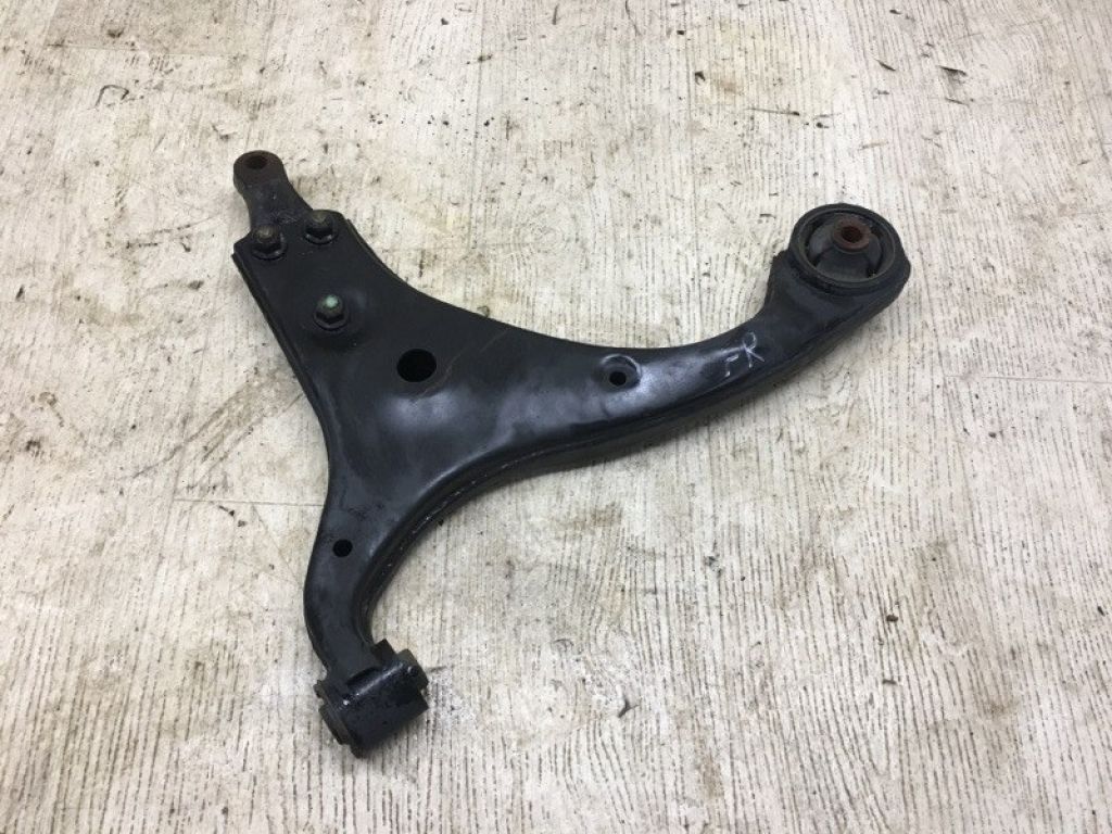 54501-2H000 | Важіль передньої підвіски нижній прав. HYUNDAI ELANTRA HD 06-11