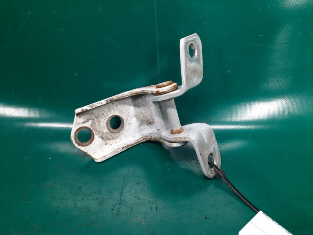 D461-72-240B | Петля двері нижня задн. прав. MAZDA CX-7 06-12 - Фото 3