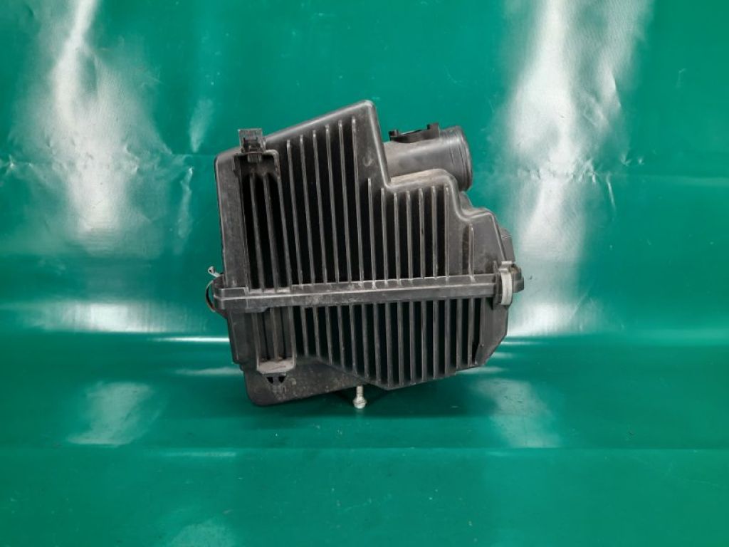 L3BT-13-320 | Корпус воздушного фильтра MAZDA CX-7 06-12 - Фото 4