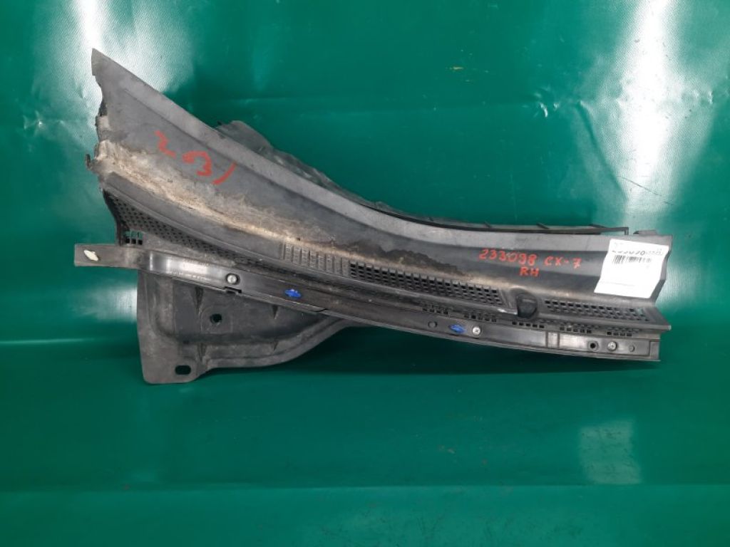 EG21-50-7R0J | Пластик під лобове скло / Жабо прав. MAZDA CX-7 06-12