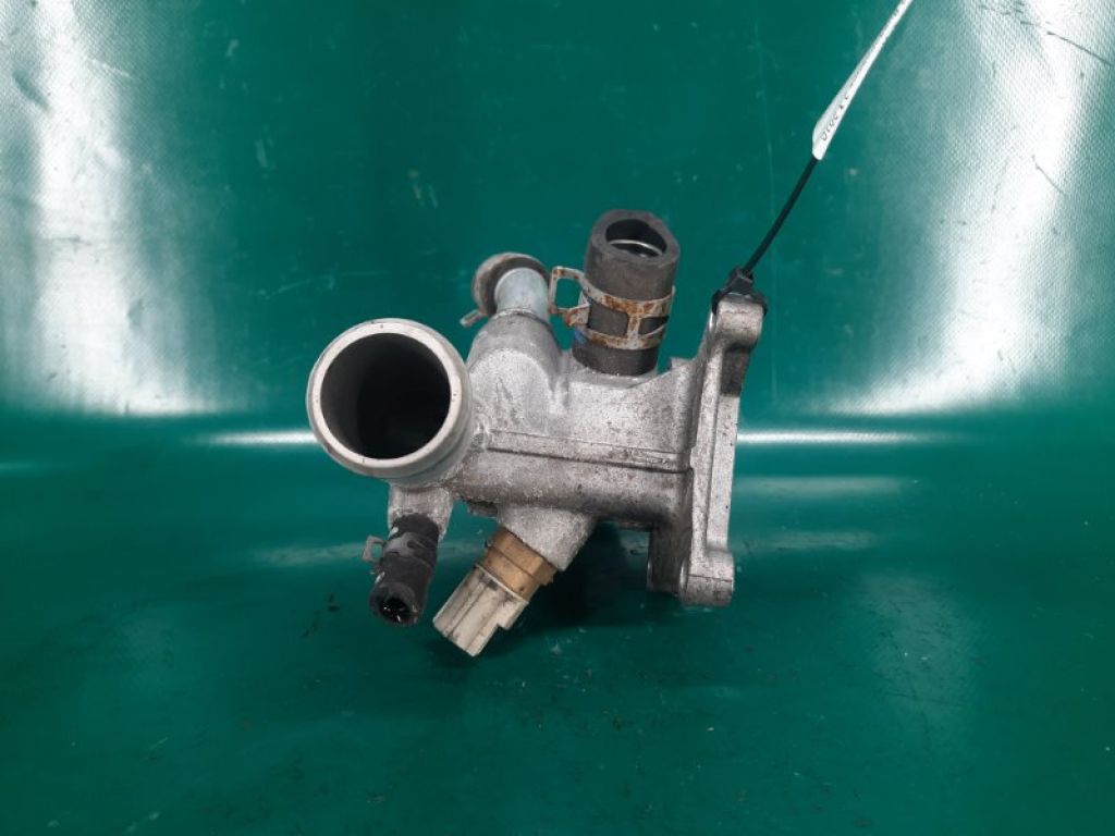 L3K9-15-17ZB | Фланець системи охолодження MAZDA CX-7 06-12 - Фото 3