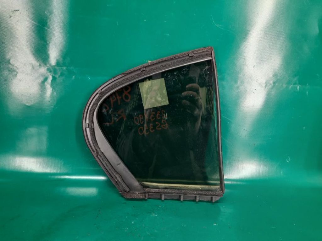 68124-30550 | Скло дверей глухе задн. лів. LEXUS GS350 GS300 05-11 - Фото 3