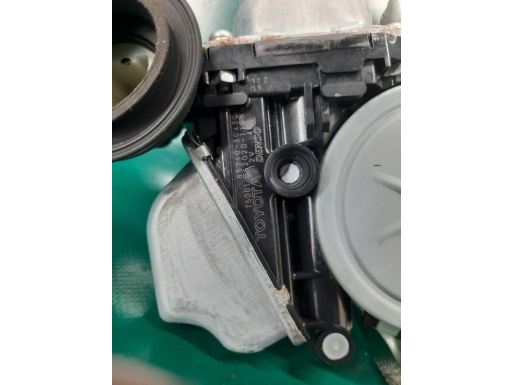 69804-22200 | Стеклоподъемник задн. лев. LEXUS GS350 GS300 05-11 - Фото 3