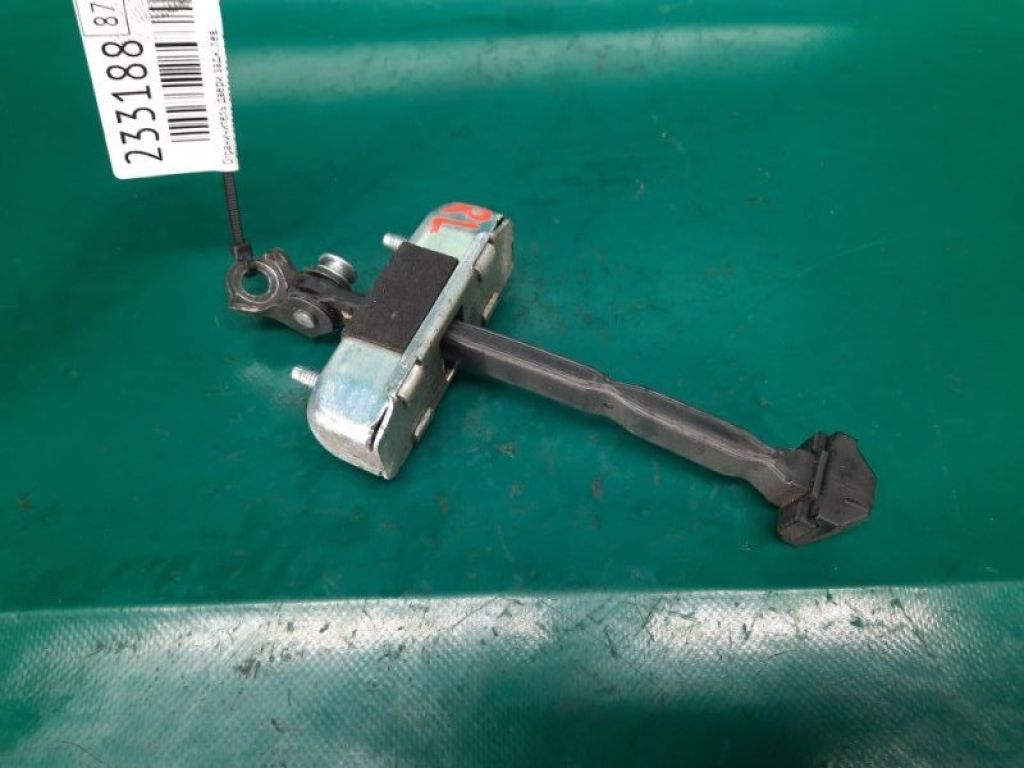 68640-30100 | Обмежувач дверей задн. лів. LEXUS GS350 GS300 05-11