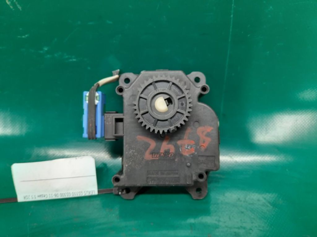 87106-30430 | Моторчик заслінки пічки LEXUS GS350 GS300 05-11