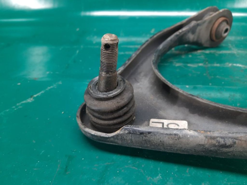 48630-39085 | Важіль передньої підвіски верхній лів. LEXUS GS350 GS300 05-11 - Фото 3
