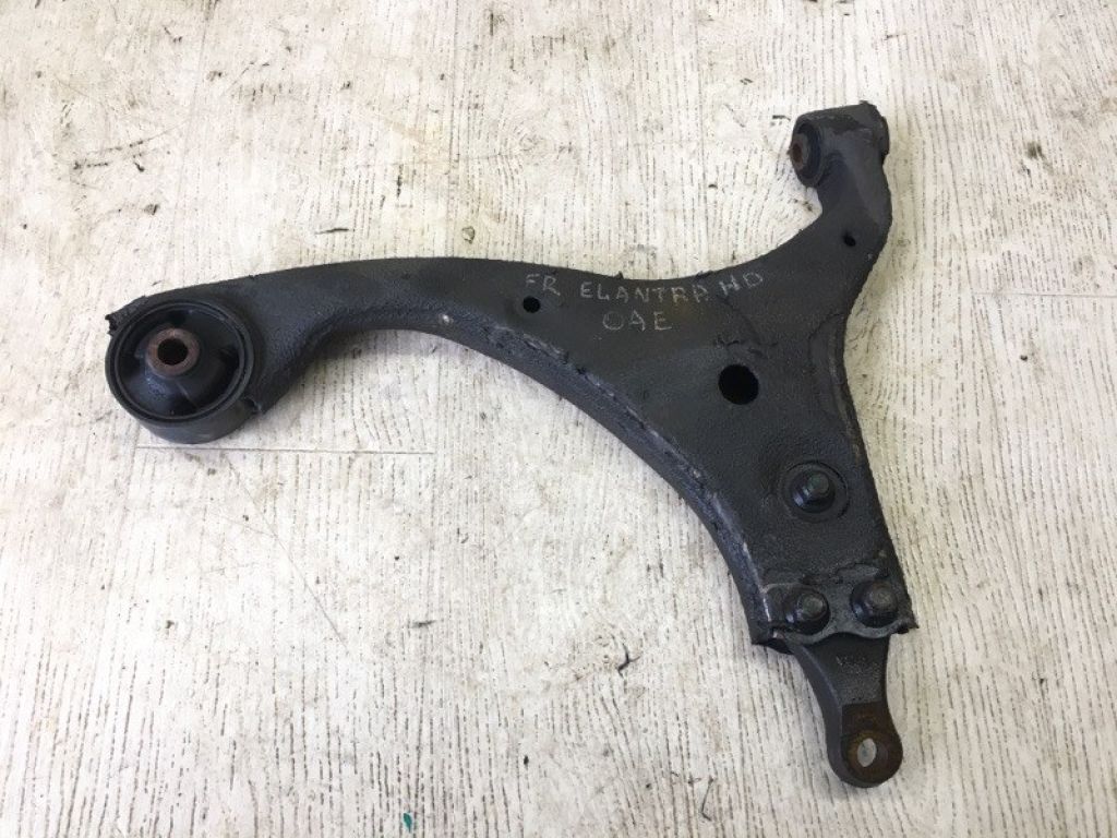 54501-2H000 | Рычаг передней подвески нижний прав. HYUNDAI ELANTRA HD 06-11