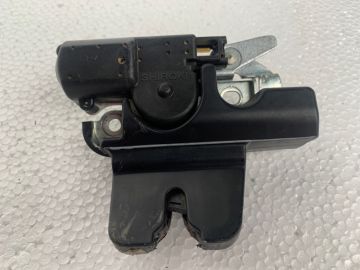 Замок крышки багажника TOYOTA CAMRY 30 02-06