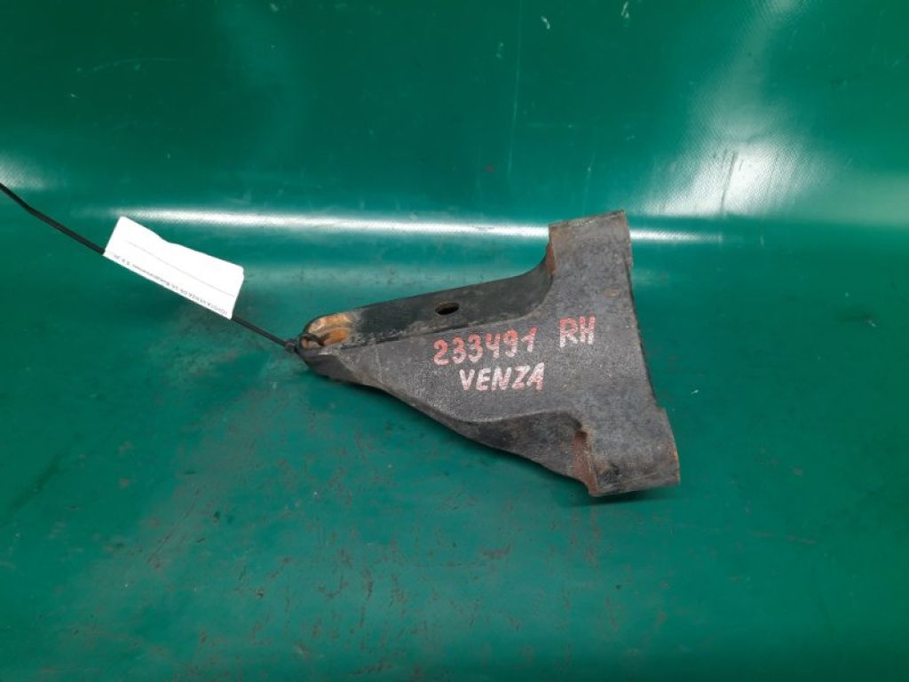 12315-0P020 | Кронштейн двигуна прав. TOYOTA VENZA 09-16