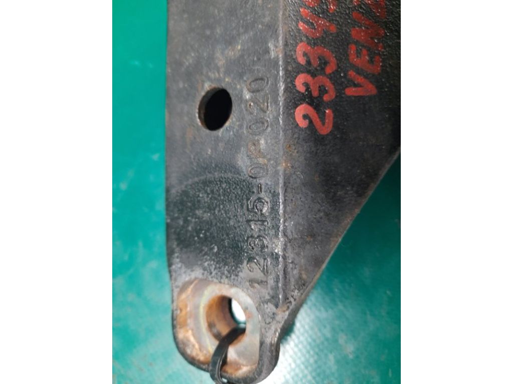 12315-0P020 | Кронштейн двигуна прав. TOYOTA VENZA 09-16 - Фото 6