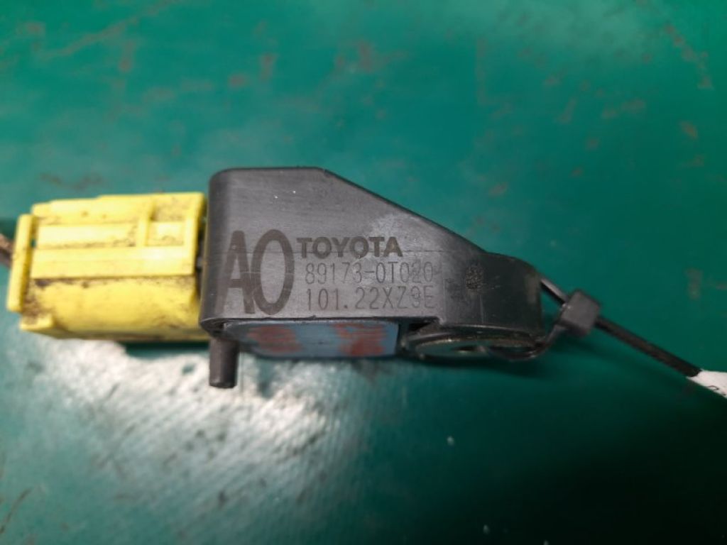 89173-0T020 | Датчик удара передн. лев. TOYOTA VENZA 09-16 - Фото 4