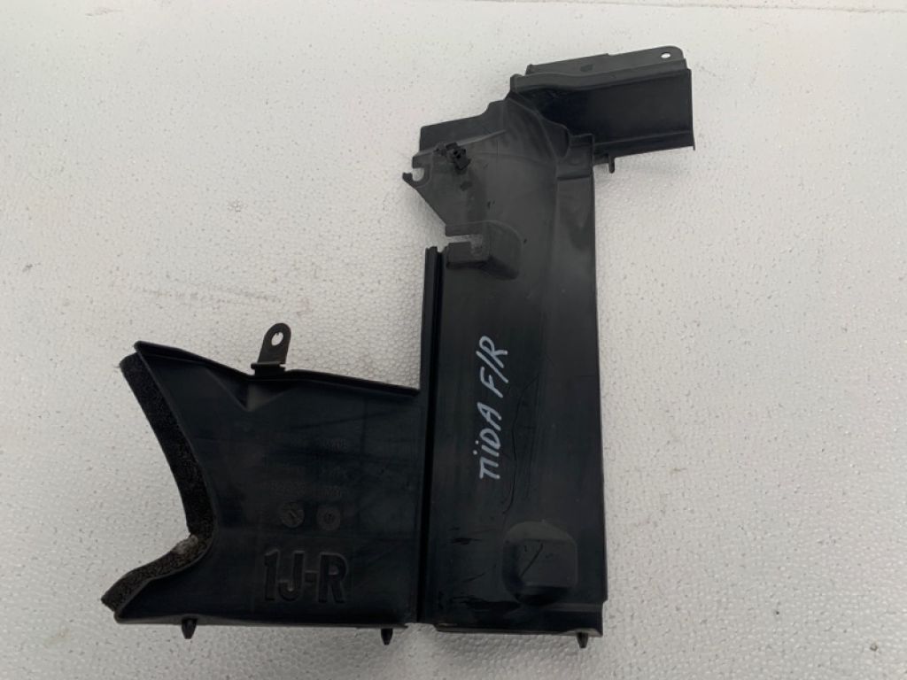 62822-1JY0A | Дефлектор радіатора прав. NISSAN TIIDA/VERSA C11 04-11 - Фото 2