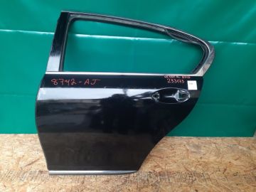 Дверь задн. лев. LEXUS GS350 GS300 05-11