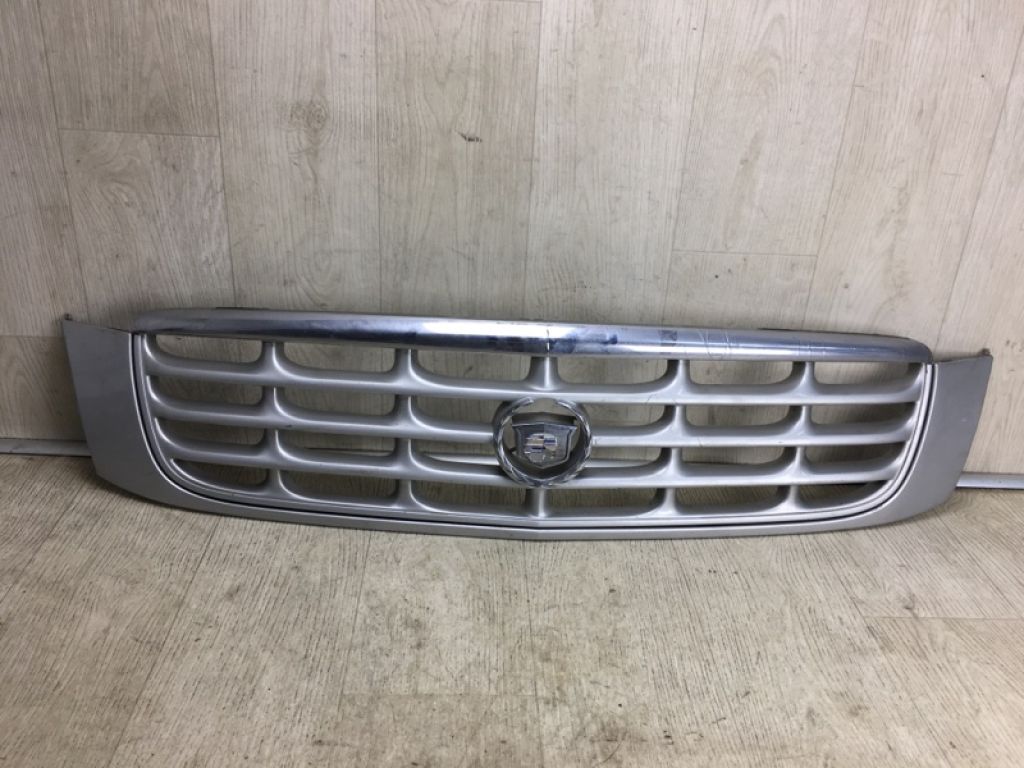 89025120 | Решітка радіатора CADILLAC DEVILLE 2000-2005