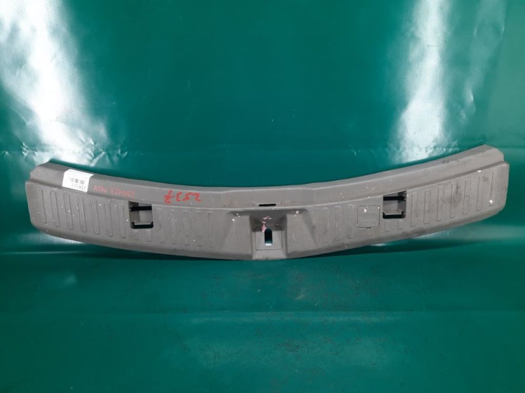 84640-STX-A02ZB | Накладка на поріг багажника ACURA MDX (YD2) 06-13