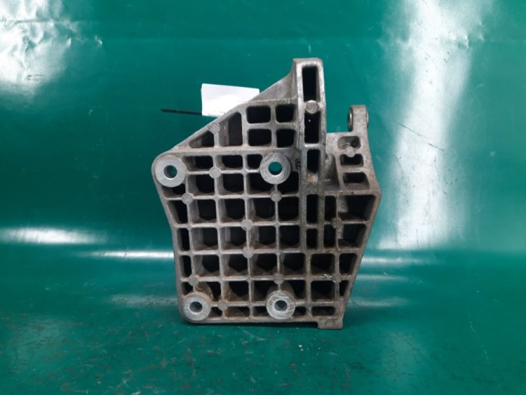 38930-RDA-A00 | Кронштейн компресора кондиціонера ACURA MDX (YD2) 06-13 - Фото 3